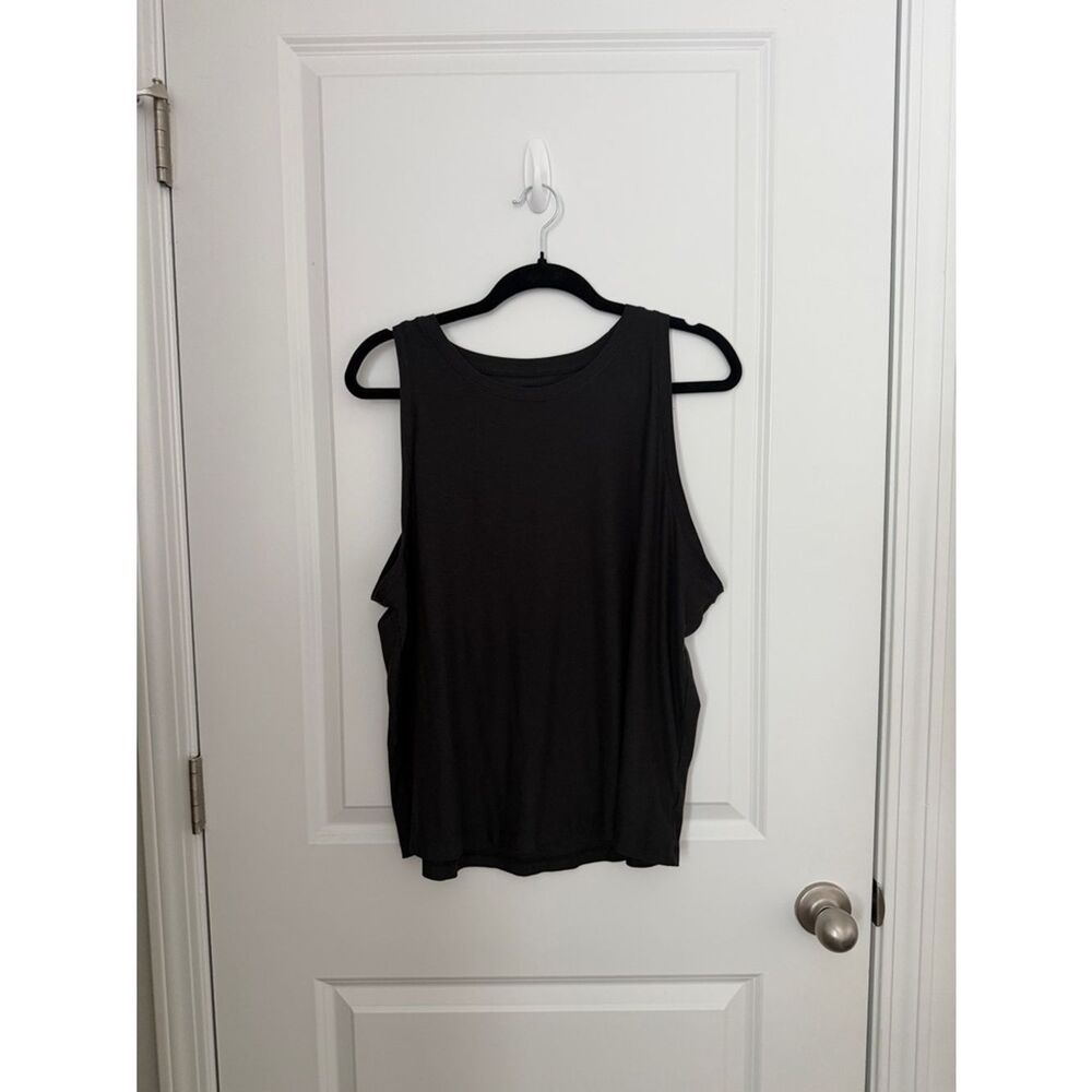 Avia Black Women's Sleeveless Muscle Tee